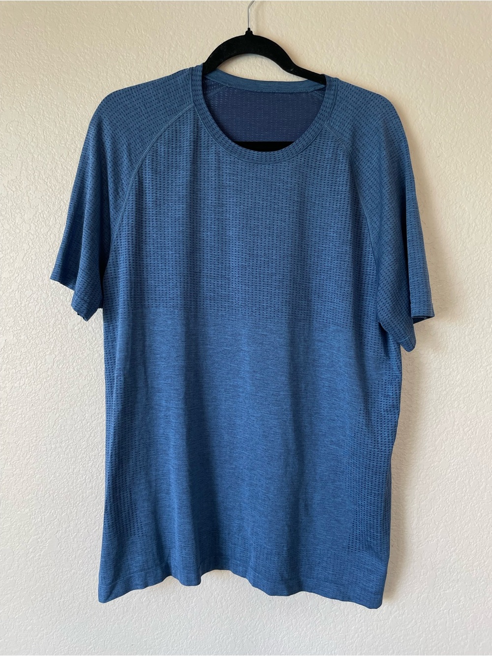 Lululemon Metal Vent Tech Short Sleeve Running Athletic Shirt Men’s XL Blue
